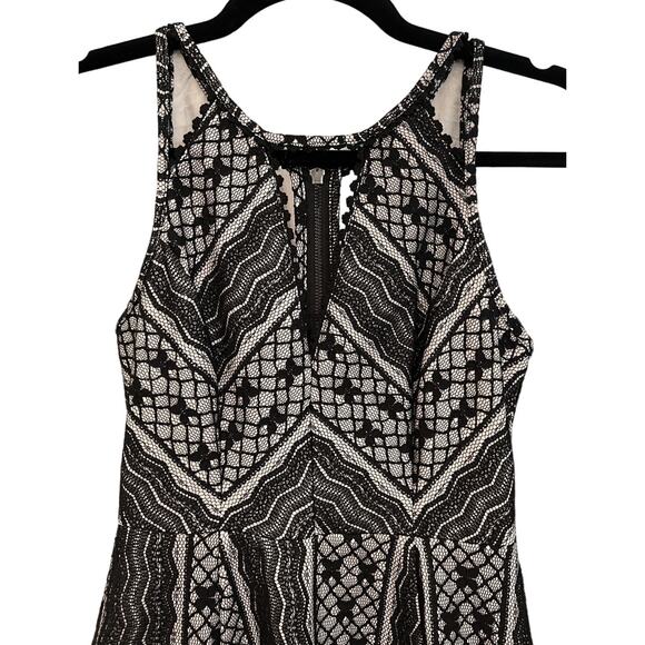 Free People Cut out Fit and Flare Black Lace Dress- Size 2 - Picture 4 of 8